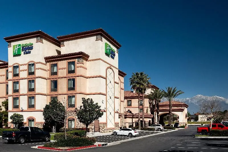 Holiday Inn Express Ontario By Ihg Creekside 2*,  United States