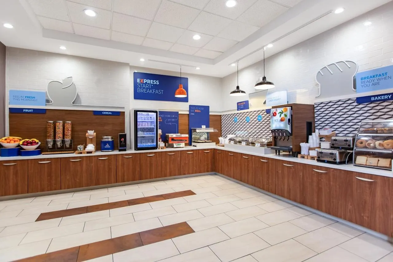 Holiday Inn Express Ontario By Ihg Creekside